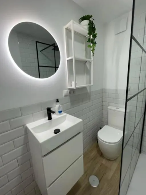 Luminoso Apartamento Con Vistas Al Mar Torremolinos Daire